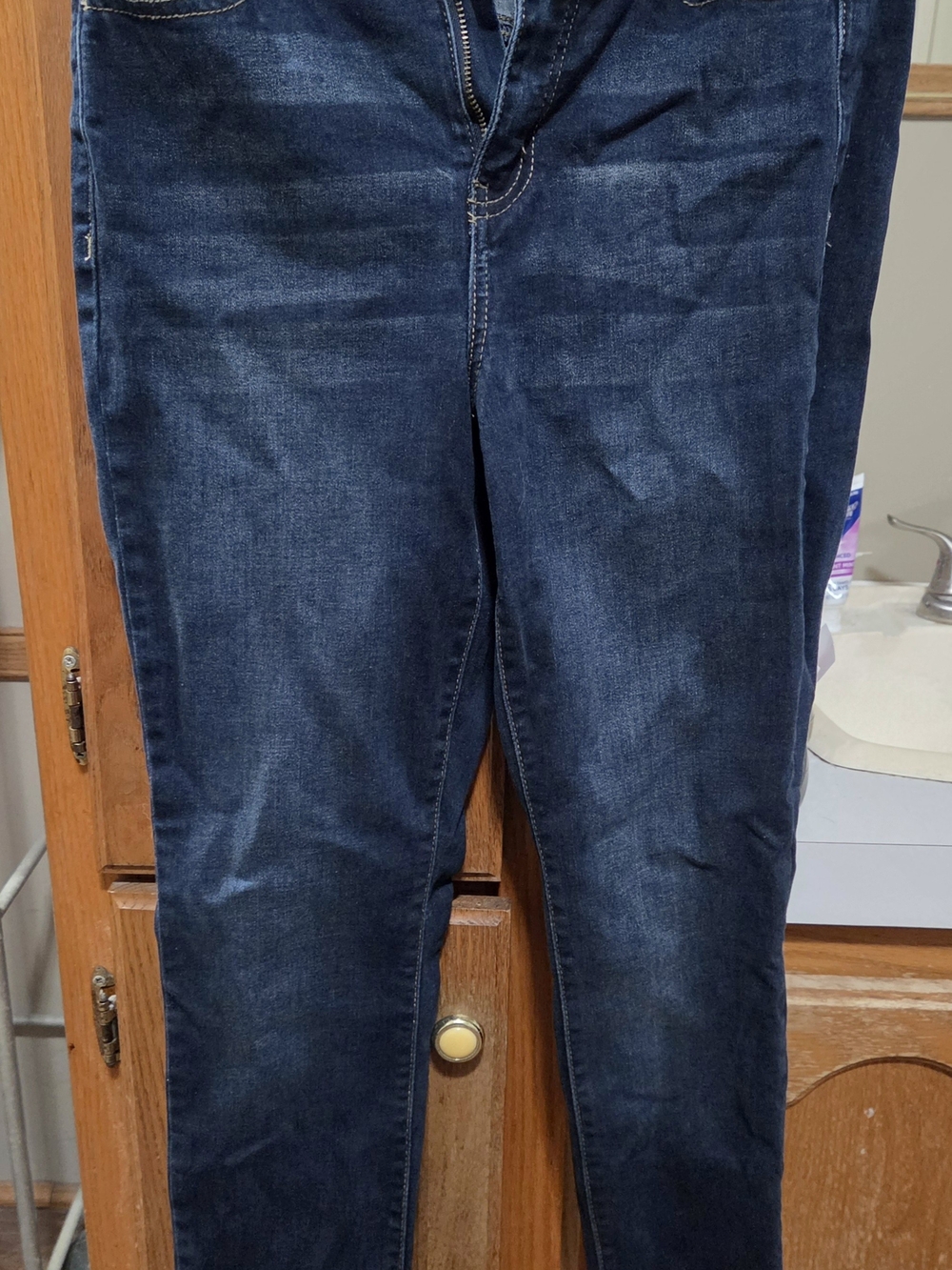 SO Women's Navy Skinny Jeans
